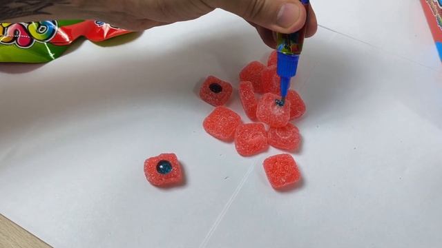 Мармелад жевательный с кислым джемом в ручке 