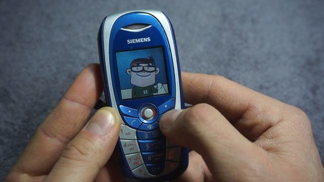 Собрал ПОЧТИ полную коллекцию своих старых мобильных