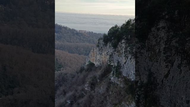 Агурские водопады Орлиные скалы