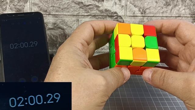 Как собрать кубик Рубика за 4 минуты