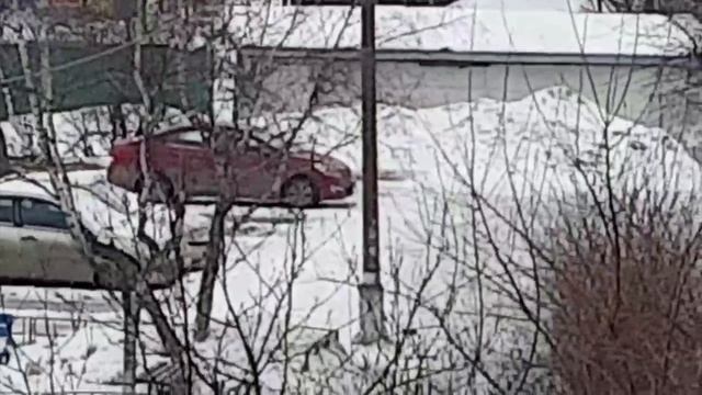 Обстановка на парковке у МКД № 18