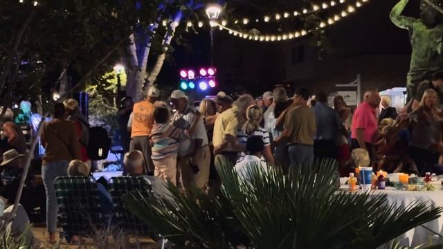 живём в доме на берегу океана.. наши идеальные выходны?