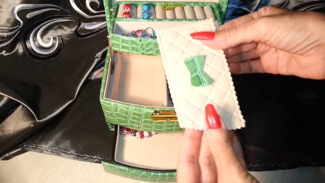 Шкатулка для украшений 