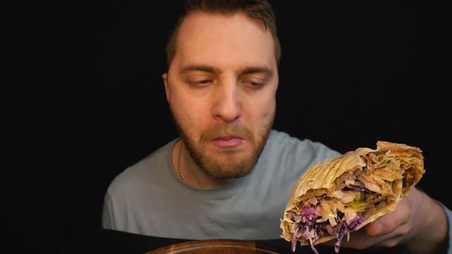 ОГРОМНАЯ ШАУРМА МУКБАНГ! 😱 Смогу ли я её осилить? АСМР