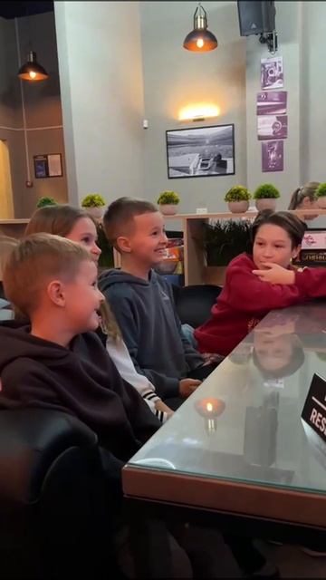 Заказать выездной Квиз на детское мероприятие в Москве от команды Quiz Mafia Event.