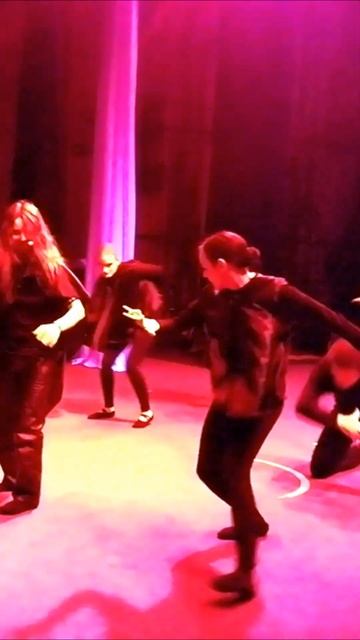 Выступаем! Танец отправления Демона на Землю. На гастр