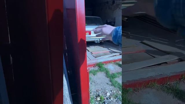 Смотрим тачку из под деда. Первый осмотр и снятие виде?