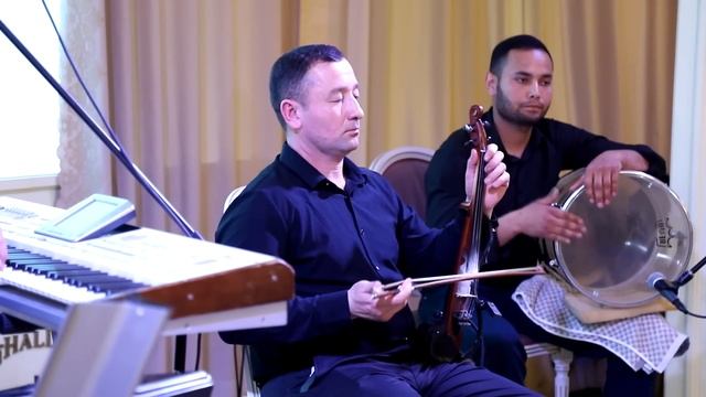 Суруд аз шодравон Дамирбек Олимов... Дар ичрои Амани... 