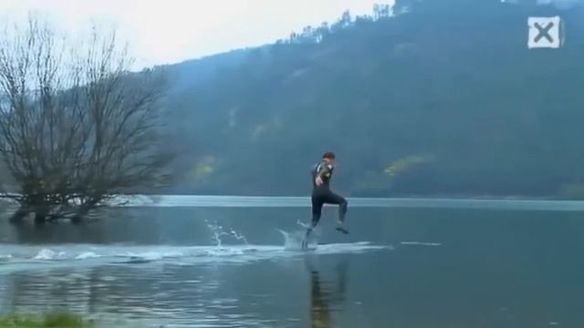 Забавное видео. Бег по воде 🏃