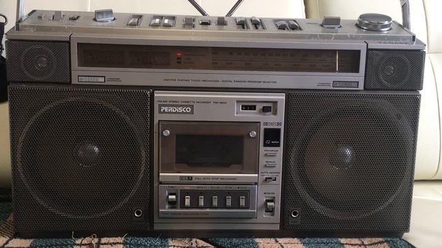 магнитола HITACHI TRK - 8800