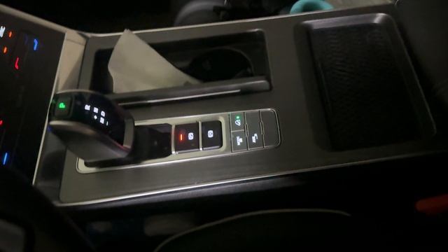 Ставим блок кнопок корректора фар от Exeed