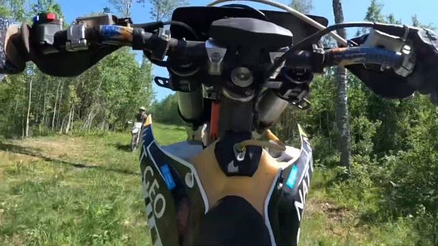 Домашний трек. Катаем в кайф Husaberg Te 125 Vs Husqvarna Te 300