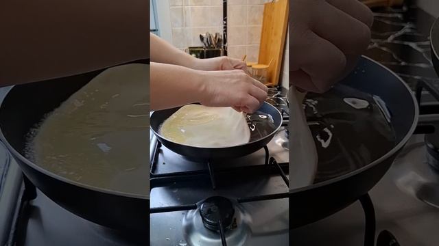 ВСЕГО ЧЕТЫРЕ ИНГРЕДИЕНТА.ЛЕПЕШКИ НА МОЛОКЕ
