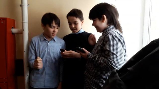 Прикол задроты в школе