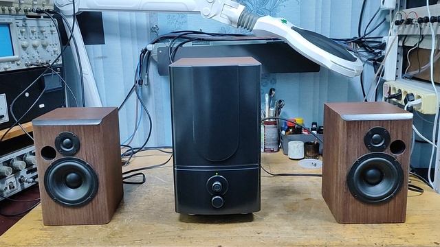 Кастомный активный трифоник для компьютера