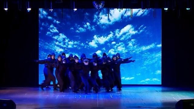 «Птица птенец, пока сложенны крылья»