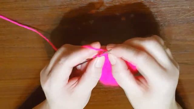 Диагональ рельефный узор. Вязание спицами для начинающих