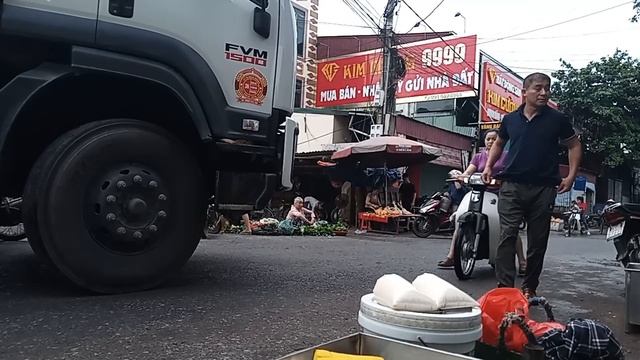 Неважно, что квартира твоя  Мама едет к нам и будет жит?