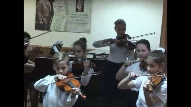 Ансамбль скрипачей 
