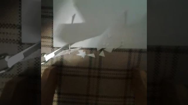 Как сделать снежинку из одной бумаги