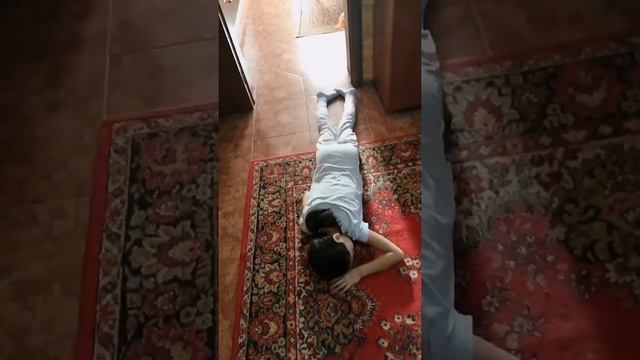 Шкатулка проклятия вселился в человека!!!