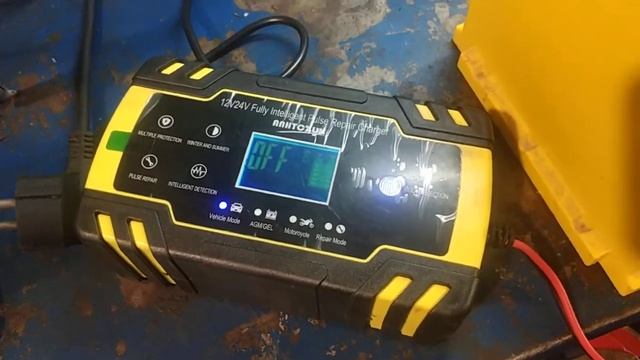 Тест батл зарядных устройств. Электронное Vs аналог. Ча