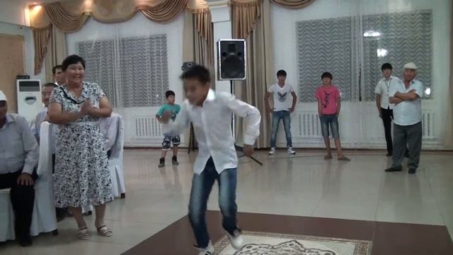 Узаков  Аслан Жезгазган хип хоп