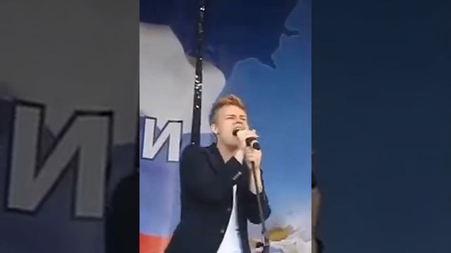 Ярослав Дронов спел 