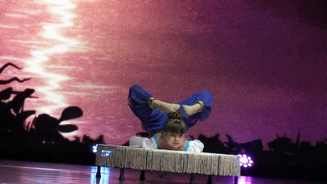 Халецкая София (Студия циркового  искусства 