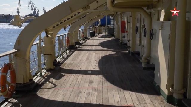 Экскурсия по ледоколу Красин