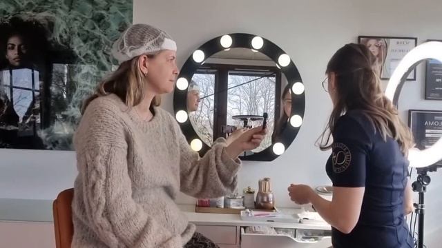 Норвегия сегодня. Парфюмы, кремы. Работа бровистом и п?