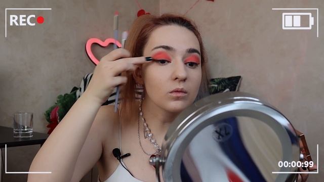 НЕЙРОСЕТЬ придумала мне МАКИЯЖ на 14 февраля