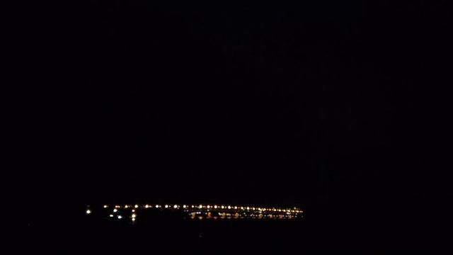 Сбой в матрице. Молния есть / звука нет.