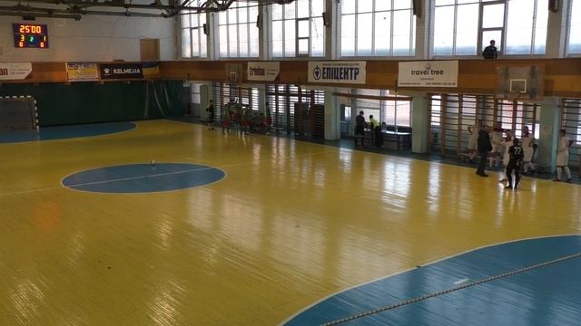 4 КХ 8 Пилигрим  - Toptul