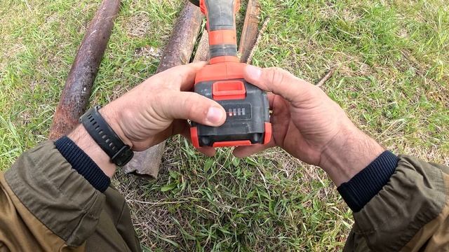 Китайская аккумуляторная болгарка опробована, дела сделаны.