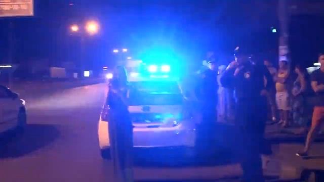 25.08.2015 - Саакашвили в патрульной машине Одесской полиции