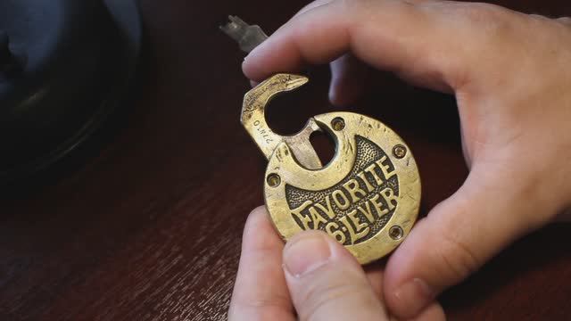 Замок Eagle, модель 