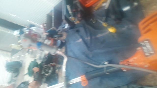 Почему триммер заглох и не заводится