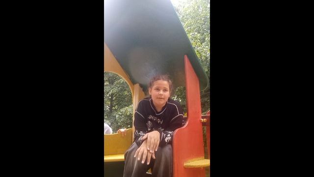 за мной следят 😱