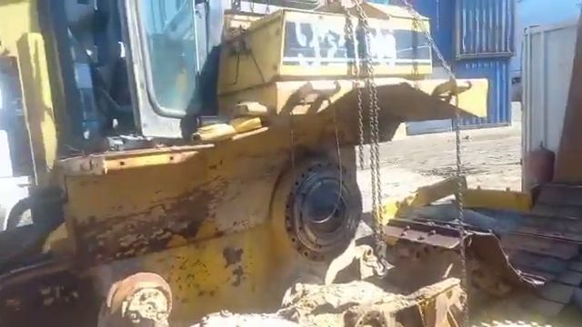 Снимали бортовой редуктор на Caterpillar D6R в городе Люберц?