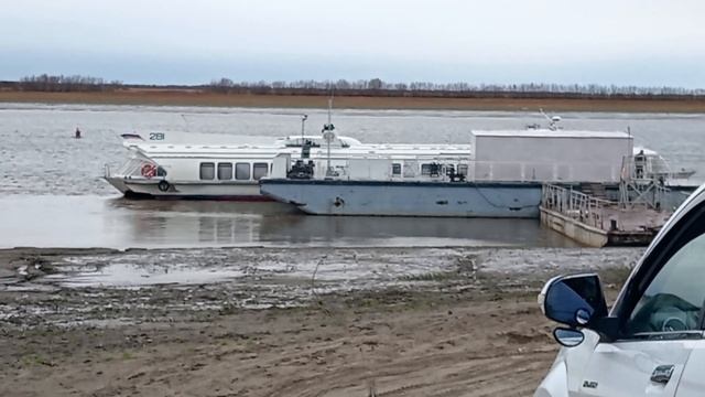 последний рейс теплоход Метеор-281 отправление из села