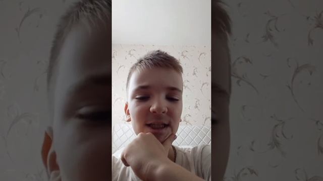 1 видео. Участники рассказывают о себе