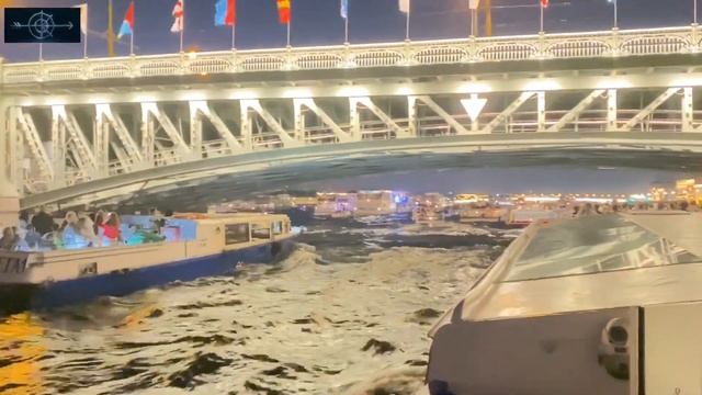 Развод моста в #санктпетербург  прогулка на теплоходе