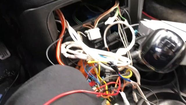 ошибка усилителя магнитолы PIONEER AMP ERROR