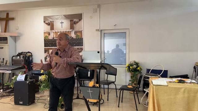 Ако можеш, покажи ми вярата си без дела, и аз ще ти пока?