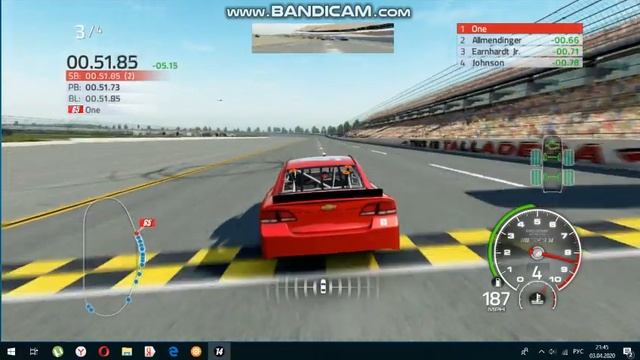 NASCAR взял кубок в карьере