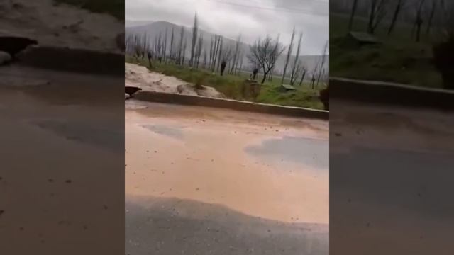 БОРОН ДАР ВАХДАТ СЕЛИ ВАЗБИН ОМАД ХАМАРА ВАЙРОН КАРД 21