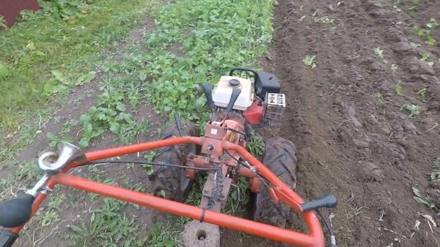 Осенняя вспашка мб Агро