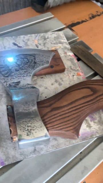 Лазерная гравировка на нашем топоре для заказчика #short