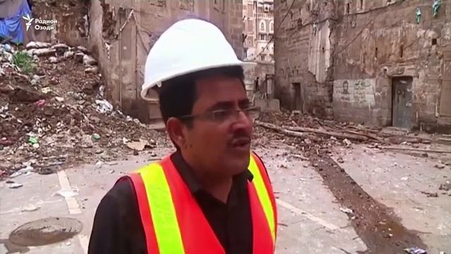 Биноҳои бостонии шаҳри Санъои Яман дар зери борон фур?